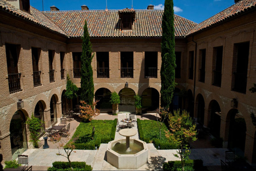 Patio interior del Parador de Turismo de Chinchón, Madrid