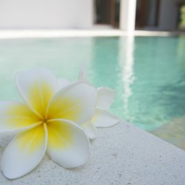 12 increíbles escapadas con Spa para desconectar y mimarte Piscina relax Spa