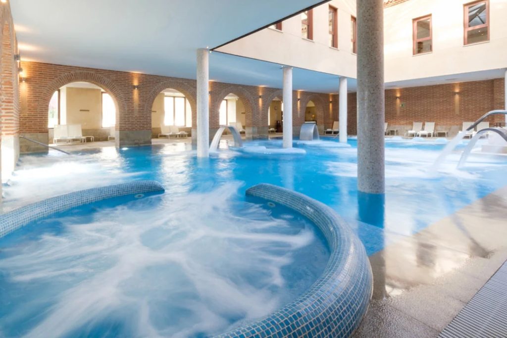 Piscinas Spa de Balneario de Olmedo, Valladolid