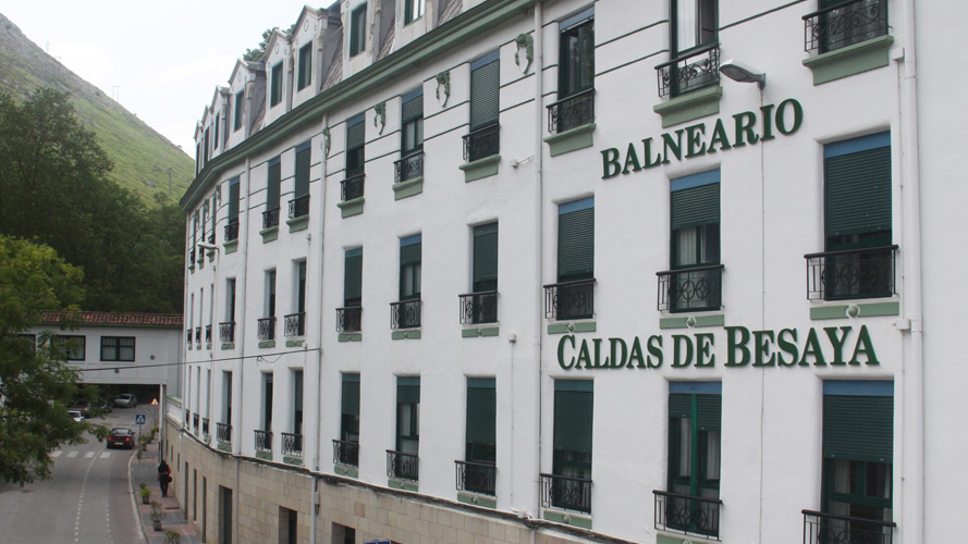 Fachada del Balneario de Caldas de Besaya, Cantabria