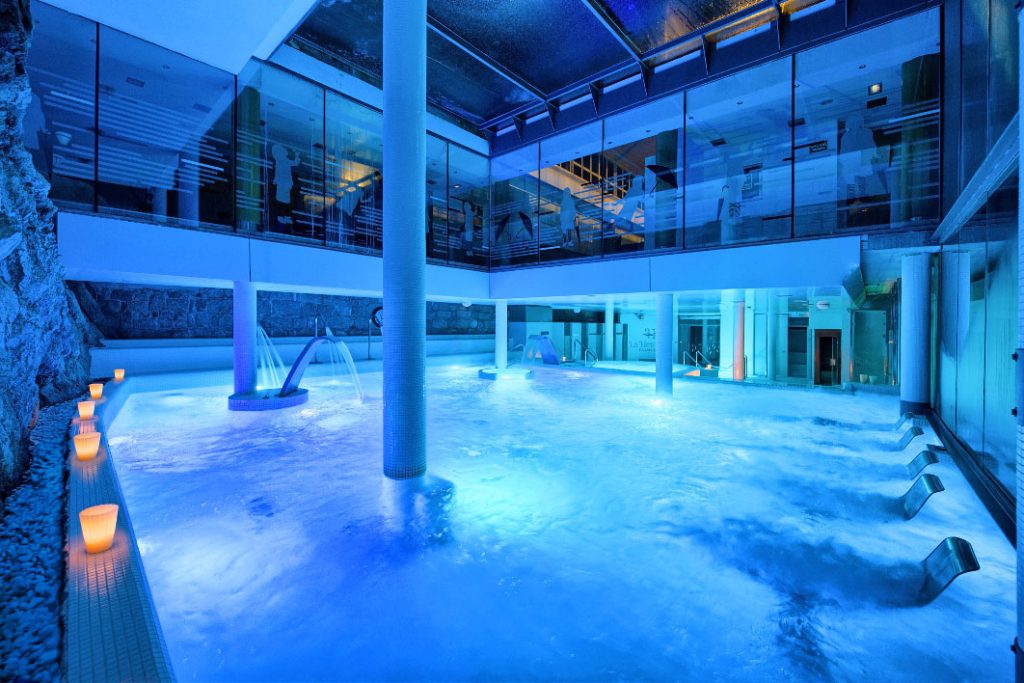 Piscina termal del Balneario de La Hermida, Cantabria