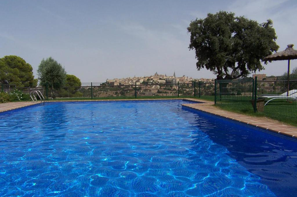 Piscina del hotel Cigarral El Bosque, en Toledo