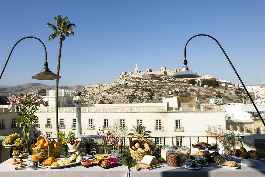Vistas desde terraza del hotel Aire en Almería ciudad