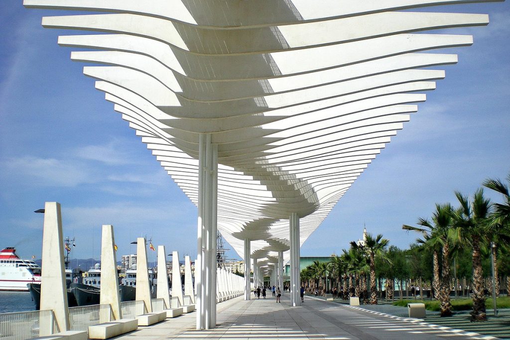 Paseo del Palmeral de las Sorpresas, Puerto de Málaga