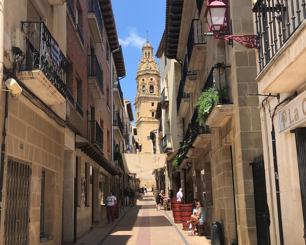 Calle Santo Tomás, en La Herradura, Haro, La Rioja