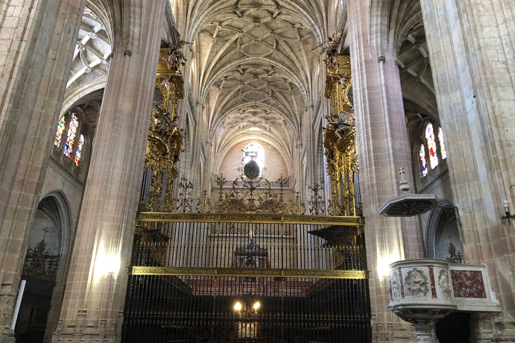 Interior de la catedral de Segovia