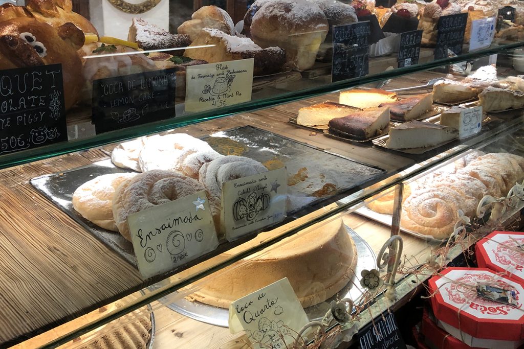 Ensaimadas en pastelería de Palma de Mallorca